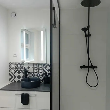 Maison Hyper Centre - 5 *